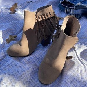 Fringe heels